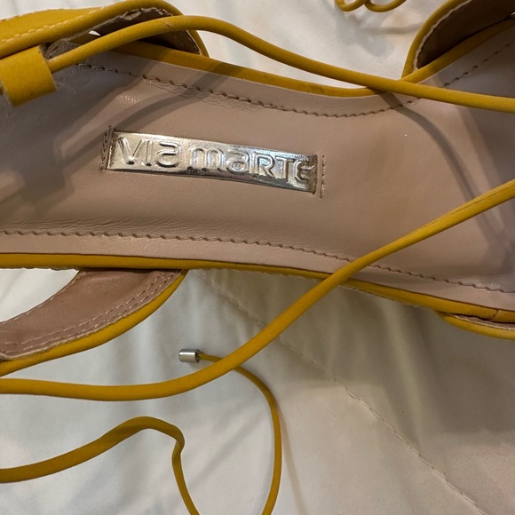 Viamarte, Brazilian Sandals . Beautiful yellow platforms. Size 10 US NWOT - Picture 4 of 5